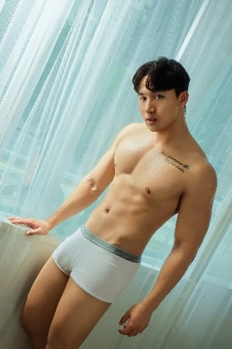 NSFW YILO