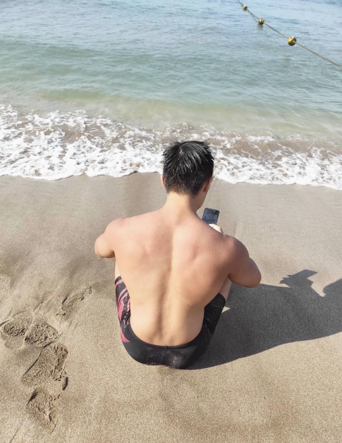 游泳完後洗澡順道……..