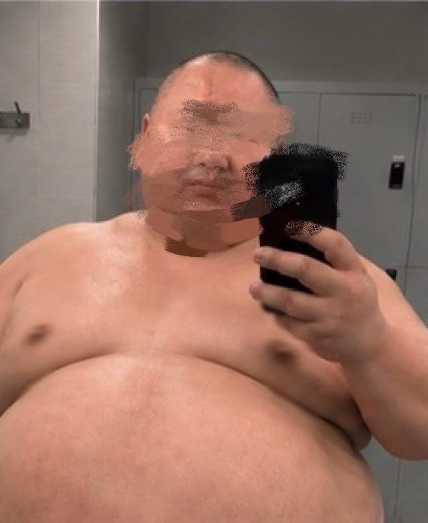 175cm165kg大胖猪发身材照给爸爸时就让我勾起了一顿熊熊欲火,便邀请他来酒店。见面之后果然如身材照一般大只,第一次艹这么大体型的猪,后面被爸爸各种姿势打桩了接近半小时! #熊猪 #chubby #熊猴