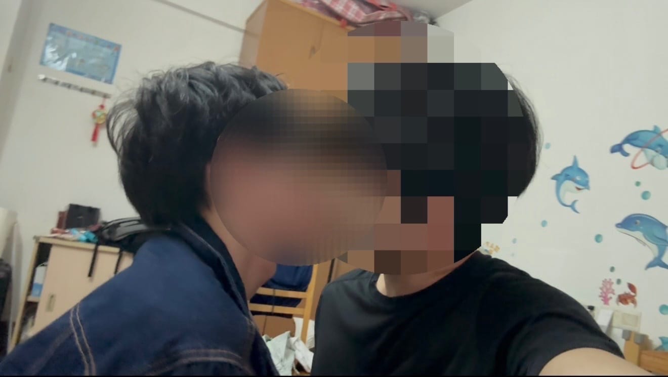 047:男高弟弟要亲亲还要舔舔大鸡吧