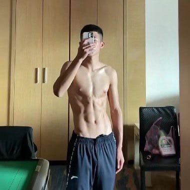 小孩哥1s