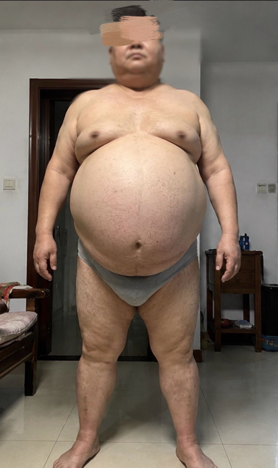 来出差的42岁150kg大胖猪,说明天赶飞机要让爸爸早点去酒店艹他,后面被爸爸各种姿势艹了快1个小时才停下来!
