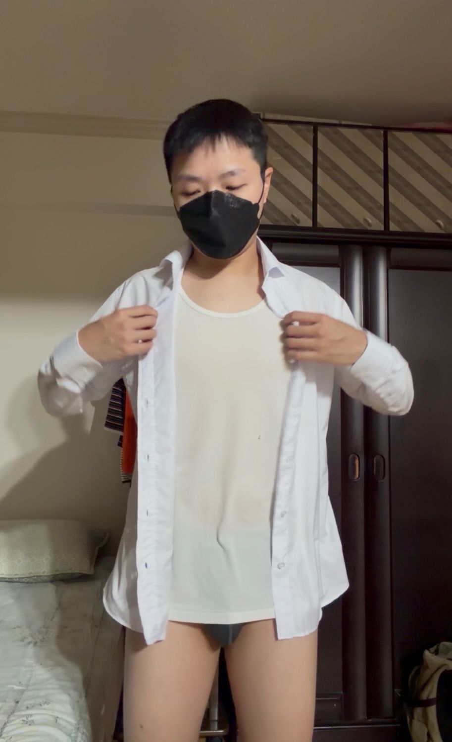 下班脫衣吊嘎