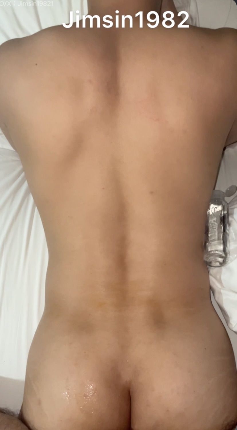 62# 熊叔最喜欢肌肉男炮友再次加更,跟他约过好几次的小视频合集,喜欢他的请别错过