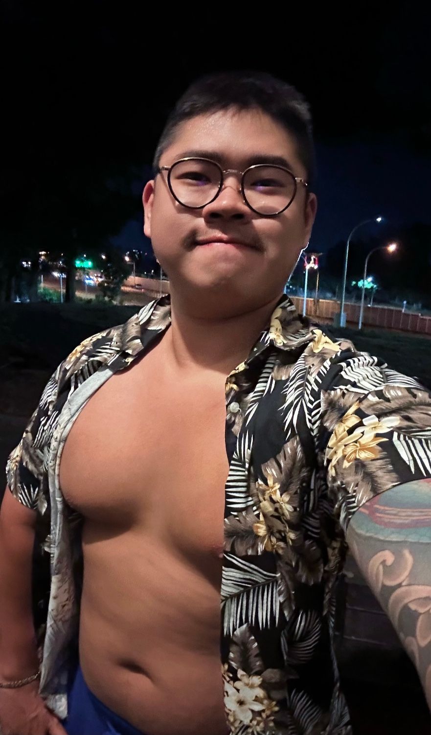 裸露