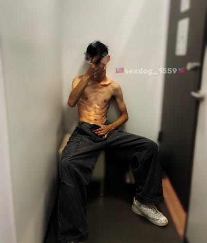 柒柒