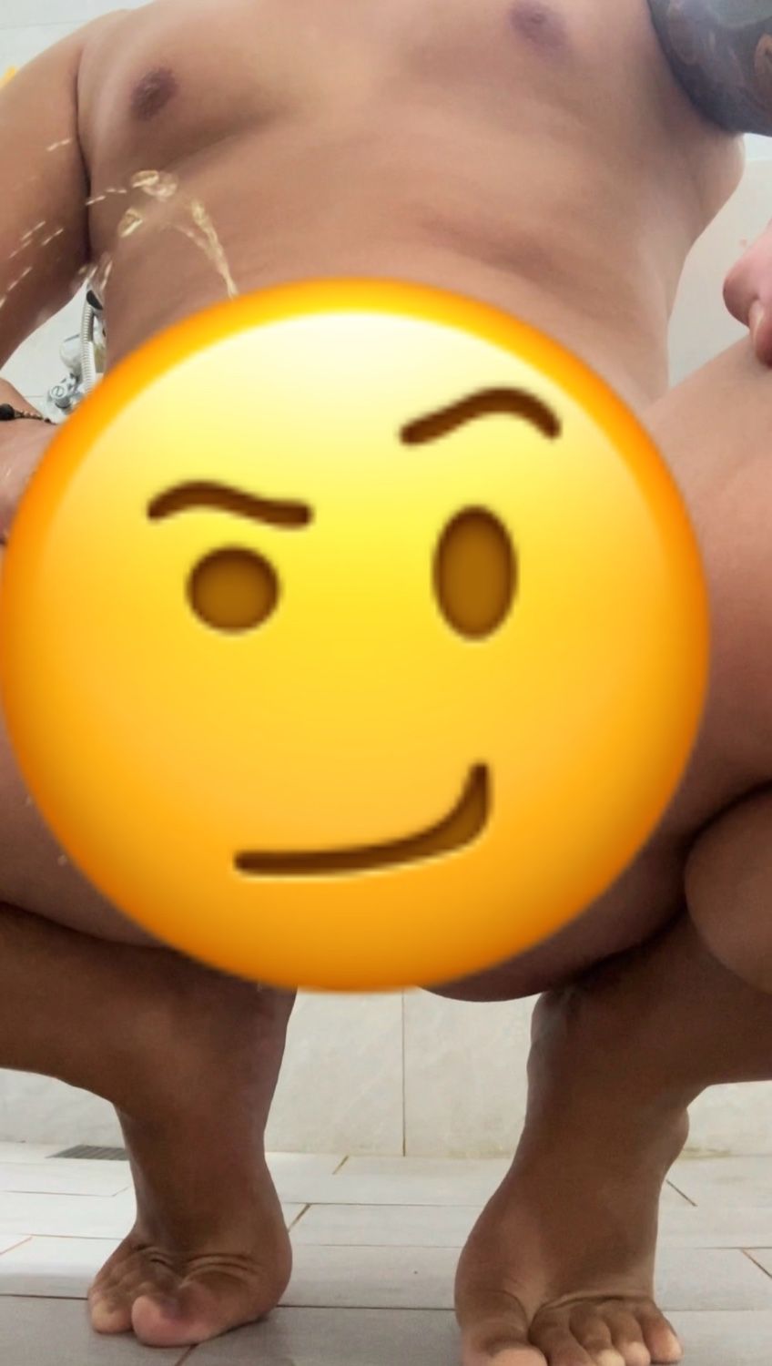 硬著噴尿