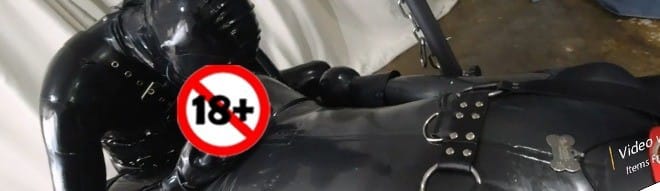 乳膠人的口交遊戲