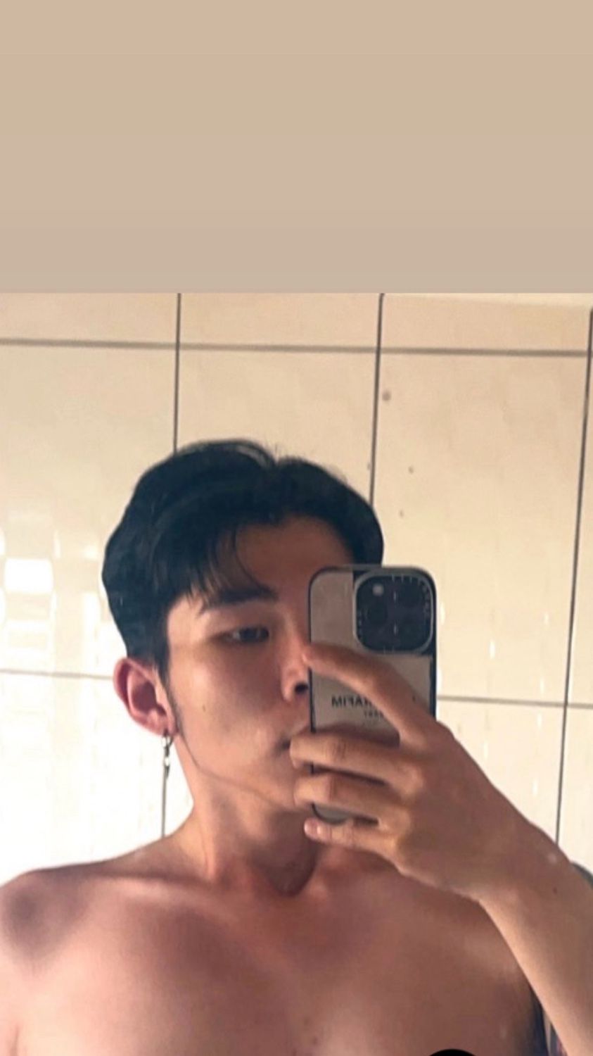 這不知道什麼時候拍的🤣