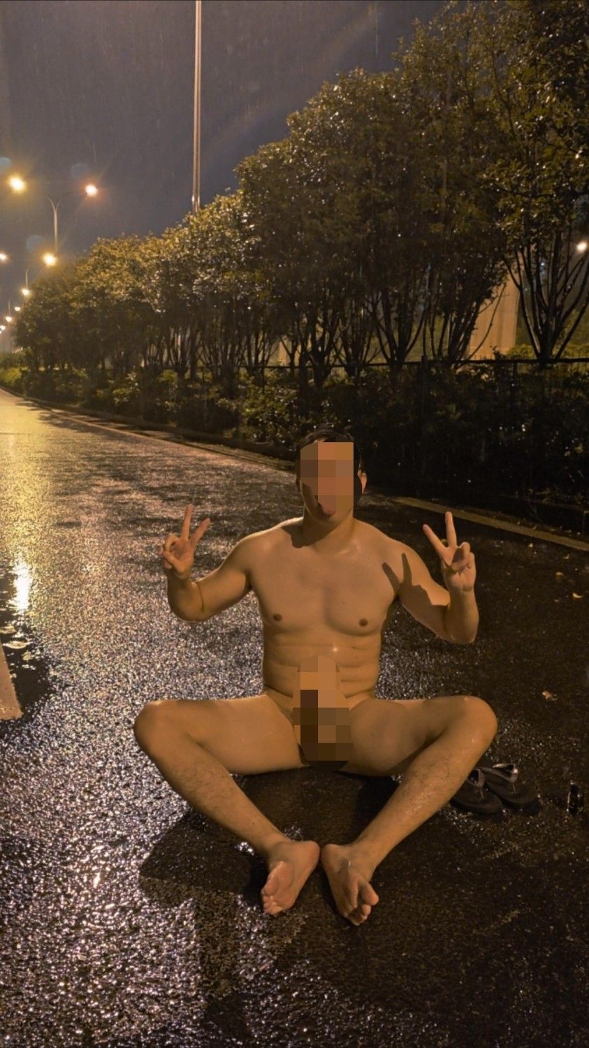 暴雨中的沙币