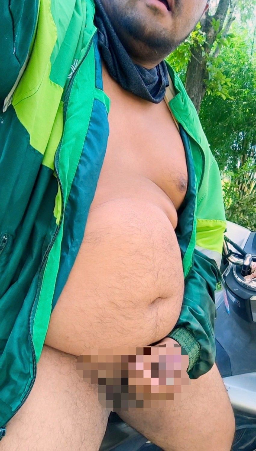I really want to get my cock sucked.🥵